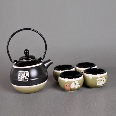 日韩陶瓷风格茶具和风球壶配漏网绿色缘字（一壶四杯）