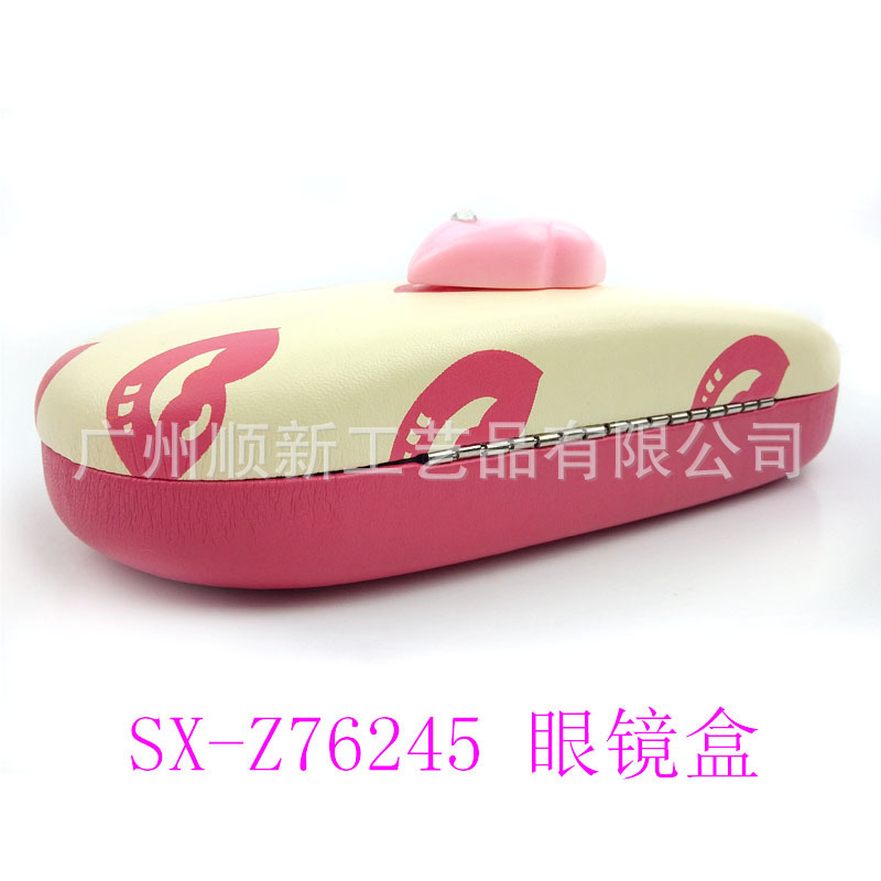 【2015热卖爆款】厂家直供新款个性立体嘴唇学生眼镜盒近视眼镜盒13