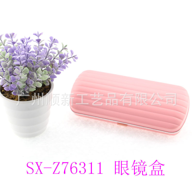 【2015夏日新品】厂家低价批发精美优质轻便彩色塑料光学眼镜盒3