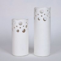 简约陶瓷花瓶摆件 白色艺术圆筒圆点镂空工艺大小号花瓶 创意家居摆设花瓶OH079-8041-11W2