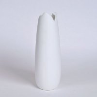 现代简约陶瓷花瓶 白色时尚艺术花瓶 创意家居装饰摆设纯色花瓶OH045-7621-11W2