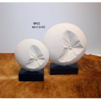 现代简约风格砂岩桌面白色树脂创意抽象摆件