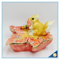 珐琅手工艺品 金属家居饰品收纳盒 枫叶松鼠首饰盒 珠宝收纳盒 送礼佳品
