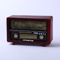 红色收音机模型 手工铁皮复古工艺摆件创意居装饰品 （含木架费）DMDD006