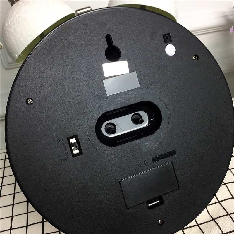 简约白色静音床头打铃钟闹钟 桌面个性创意时钟5