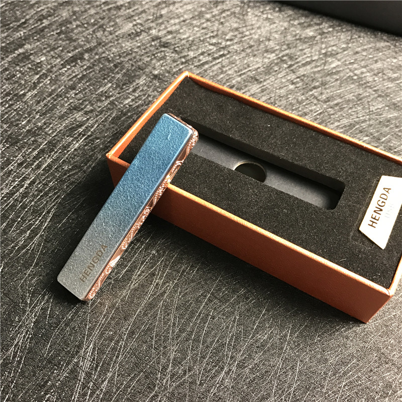 便携防风金属打火机小巧时尚创意打火机点烟器2