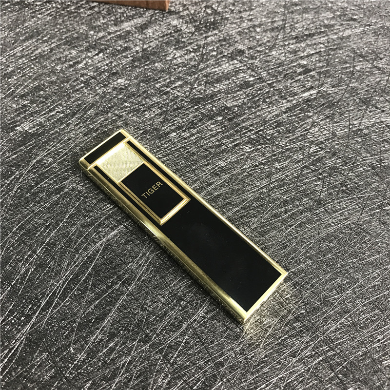 便携防风金属打火机时尚创意个性打火机点烟器3