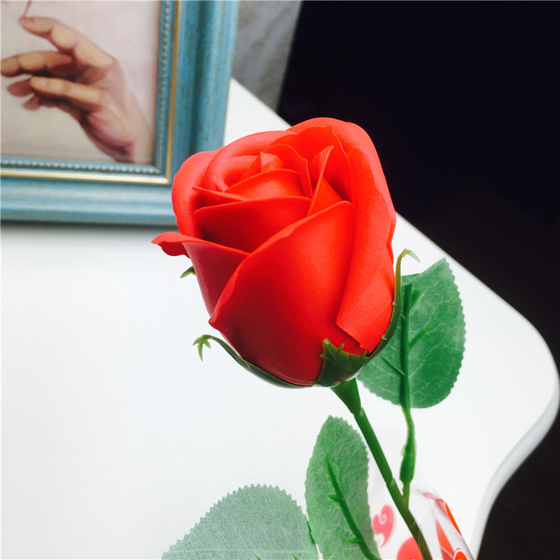 红色爆款玫瑰香皂花束礼盒康乃馨肥皂花批发情人节母亲节生日礼品厂家4
