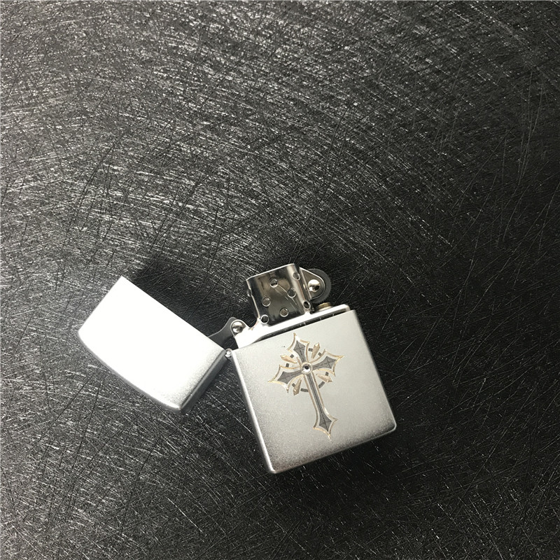 个性创意防风合金火机银色4