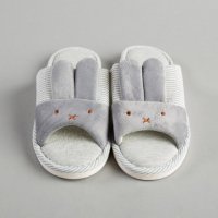 兔子拖鞋	橡胶,布