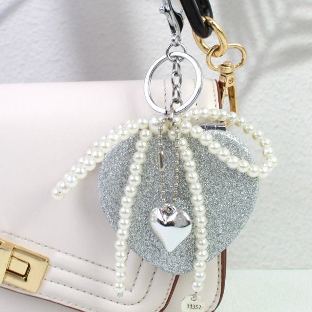 [胜雅] 银闪爱心迷你化妆镜随身携带折叠镜子钥匙扣饰品包包挂件