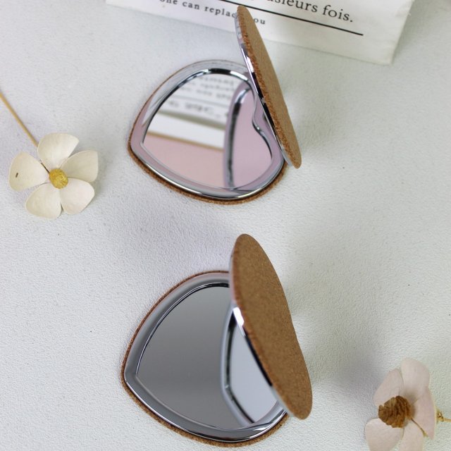 [胜雅] 原木爱心造型可爱时尚双面便携折叠高清化妆镜