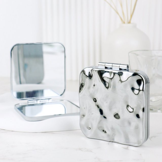 INS风简约高级水波纹便携高清化妆镜口袋镜手持双面折叠镜子