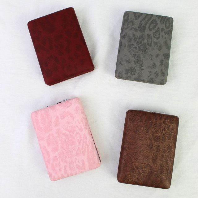 [胜雅] 欧美外贸风跨境皮革PU仿皮双面镜便携折叠化妆镜便携镜子补妆镜