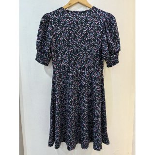 圆领收腰包臀小碎花连衣裙短裙