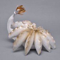 现代简约客厅装饰工艺品暗香盈袖系列-06树脂摆件AXYX-06-BJ